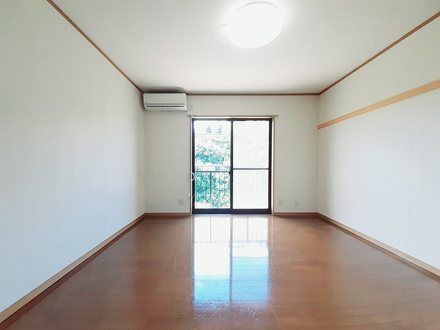 宍道町　アパート　1棟6室 イメージ写真